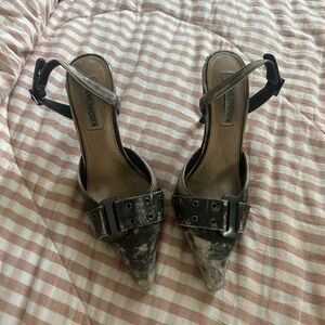 Steve Madden Black and Gray Heeled Sandals